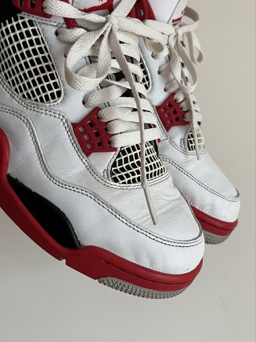 Nike Air Jordan 4 Retro Fire Red 2021