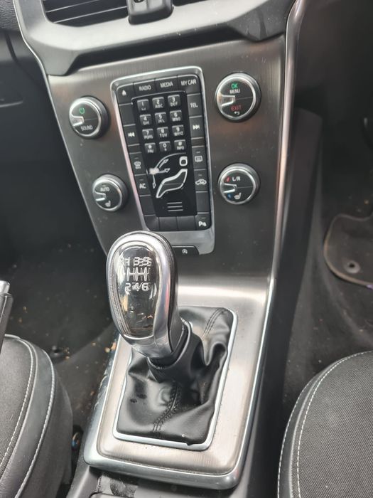 Wybierak gałka zmiany biegów nie podświetlana wybierak Volvo V40 S40