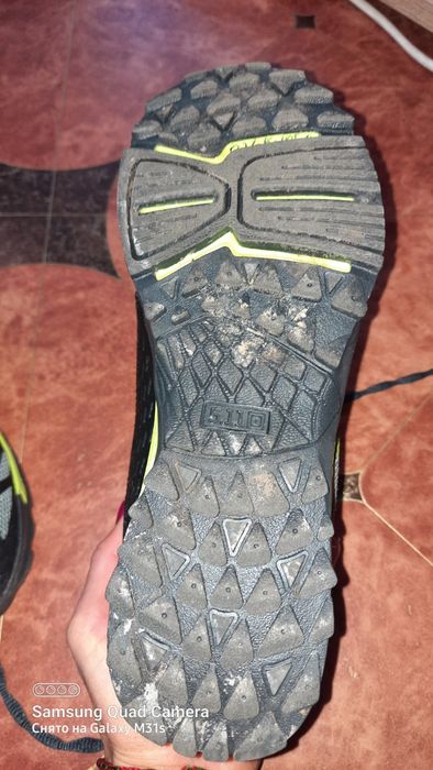 Кросовки фирменные