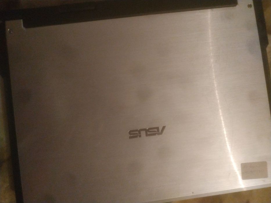 Ноутбук Asus G2S По завчастинам, або цілий
Ноутбук не включается.
Или