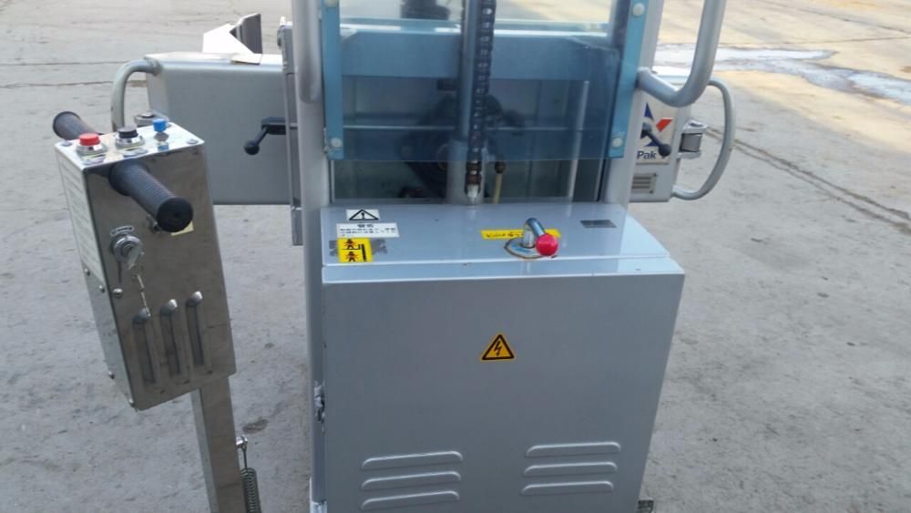 Японський Mitsubishi навантажувач електро гідравличний Штабелер роква