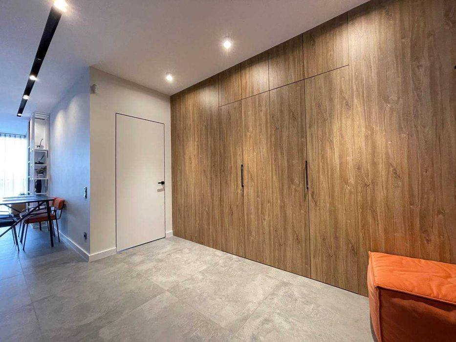 Героїв УПА 73в. Студія+спальня. Гардероб.  60м.кв.  Підземний паркінг!