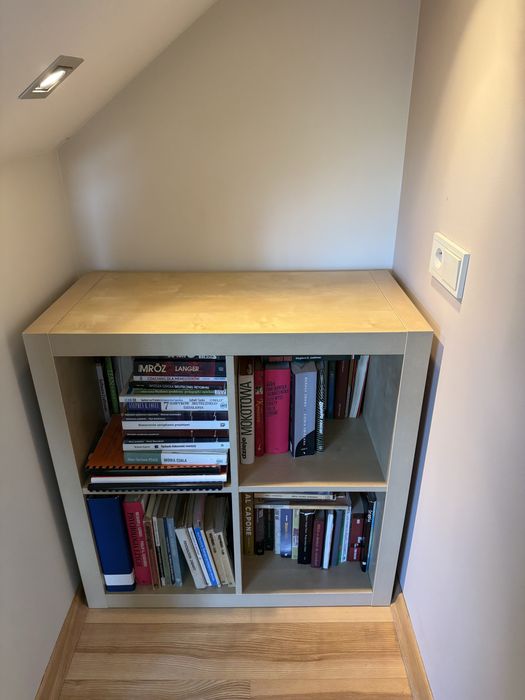 Funkcjonalny regał z ikea