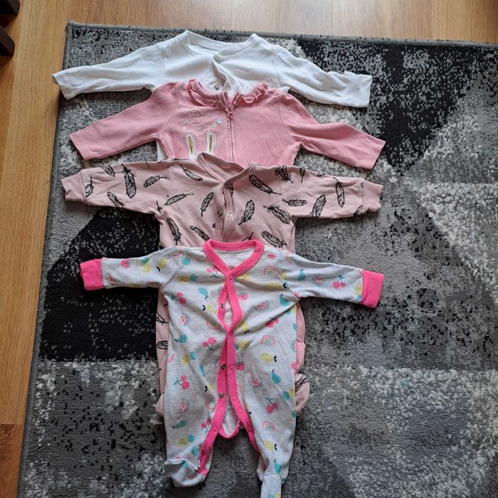 Ubranka dla dziewczynki