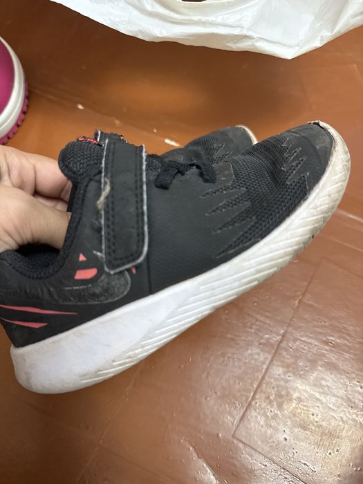 Кросівки найк nike чорні 26р