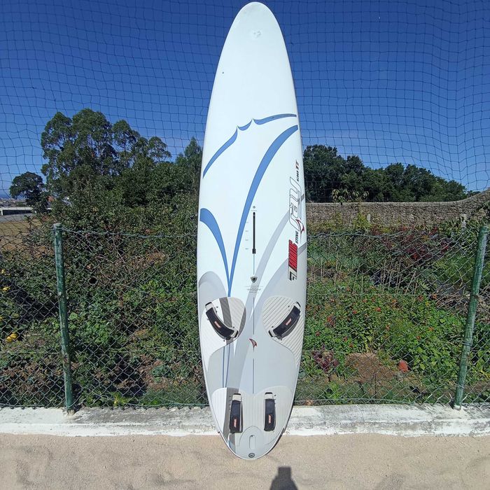 Prancha de windsurf Fanatic Sting Ray 130 TT, com saco