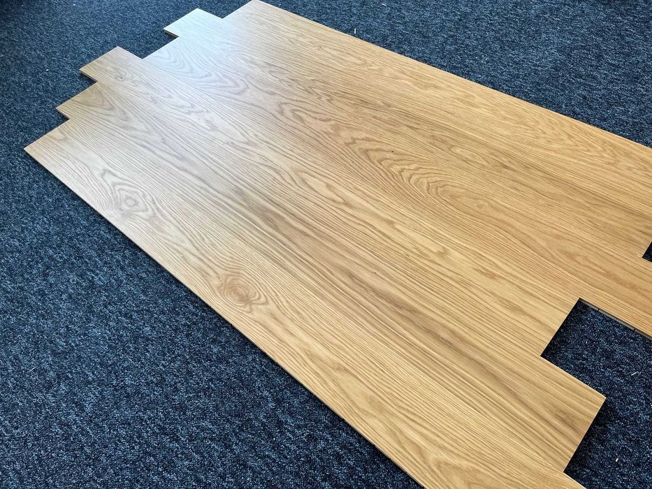 Podłoga dębowa lakierowana 11x145x1500  [500 m2]