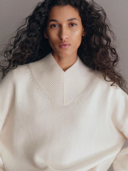 шертяний жіночий светрик Arker