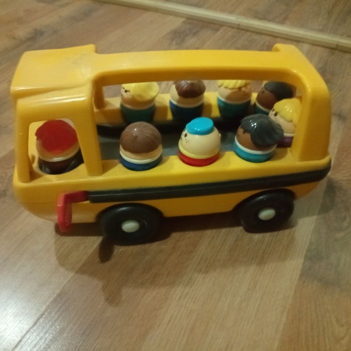 Автобус, шкільний автобус