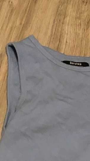 Crop Top jasnoniebieski (Bershka)