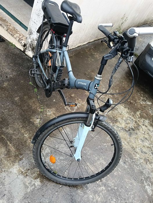 Bicicleta elétrica BTWIN  bom estado