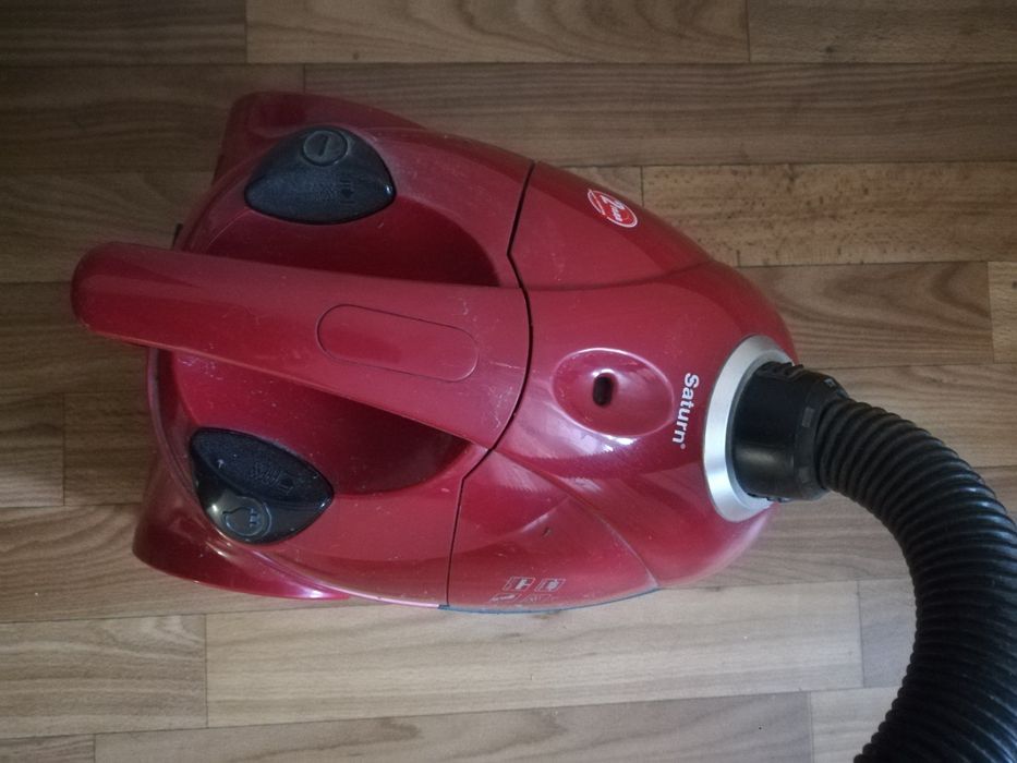 Пылесос " Saturn" - пылепоглощатель.