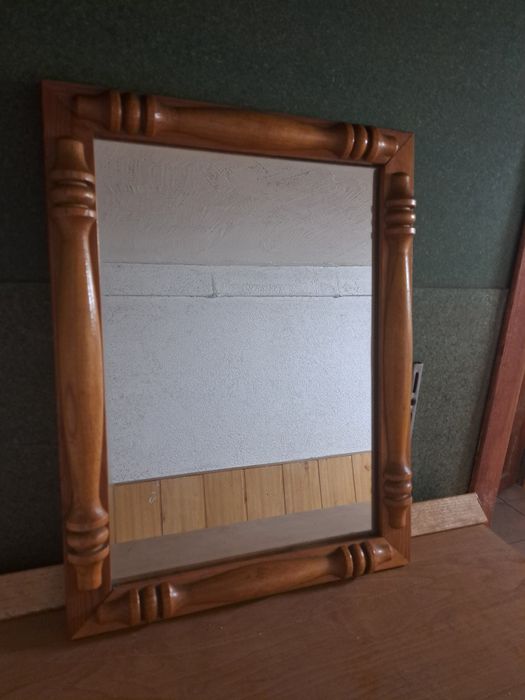 Lustro w drewnianej ozdobnej ramie 40x30 cm