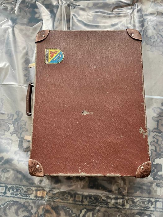 Antyk walizka z fibry