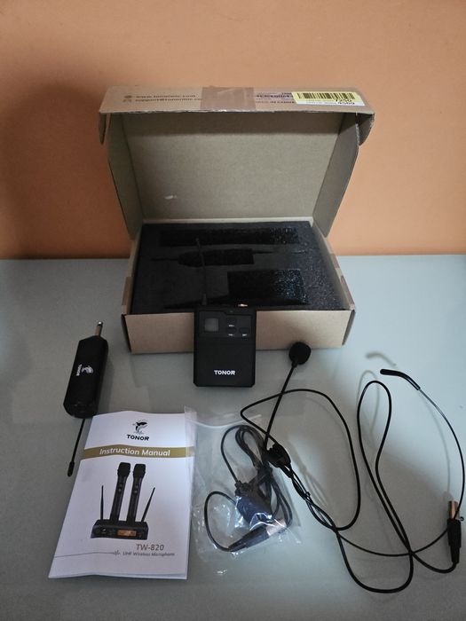 TONOR Microfone Sem Fios UHF com Microfone de Diadema/Lavalier de Lape