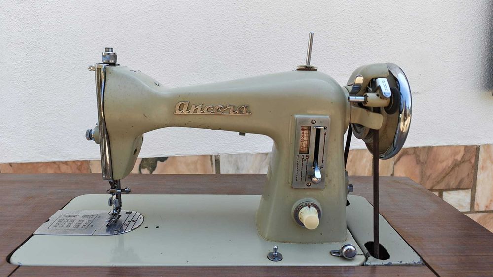 Máquina de costura Âncora