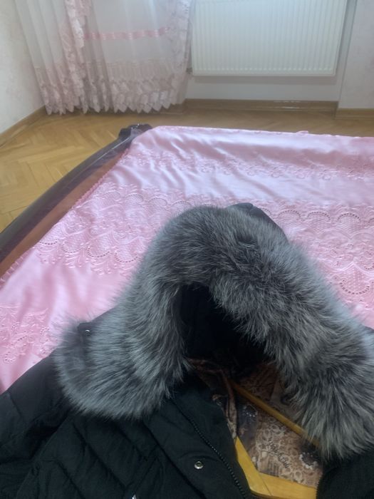 Пальто пуховик с чернобуркой на капюшоне