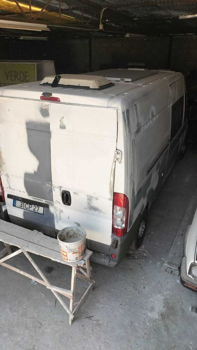 Autocaravana Citroen Jumper em transformação