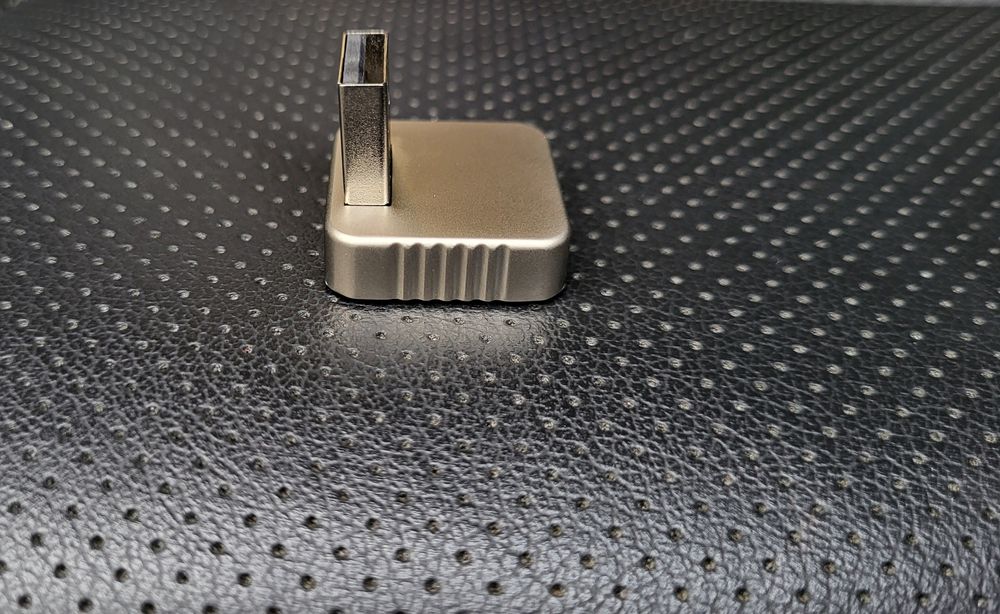 Бездротовий адаптер Apple CarPlay та Android Autol