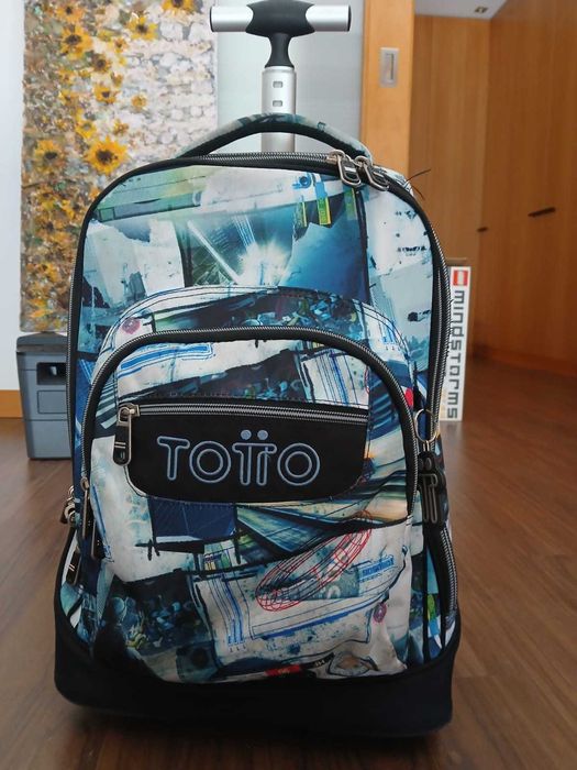 Mochila Totto Renglones Urban Graph com rodas