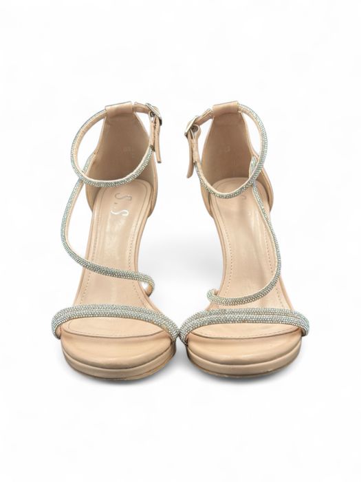 Боссоножки на каблуке