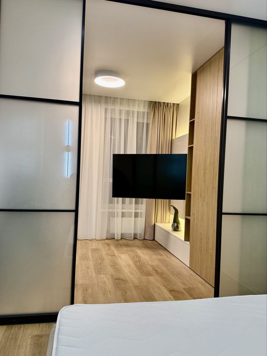 Продам 1к квартиру переплановану в євродвушку в У-кварталі