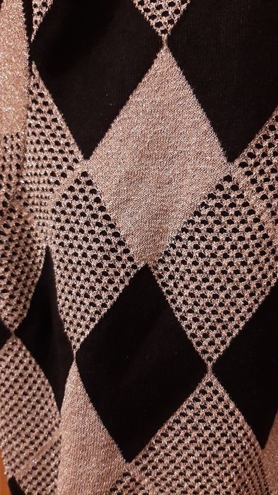 Top zara preto e dourado