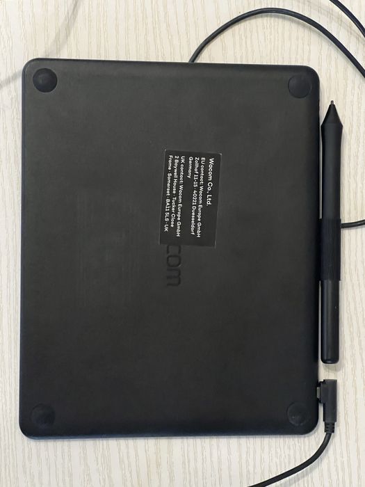 Графічний планшет wacom intuos s