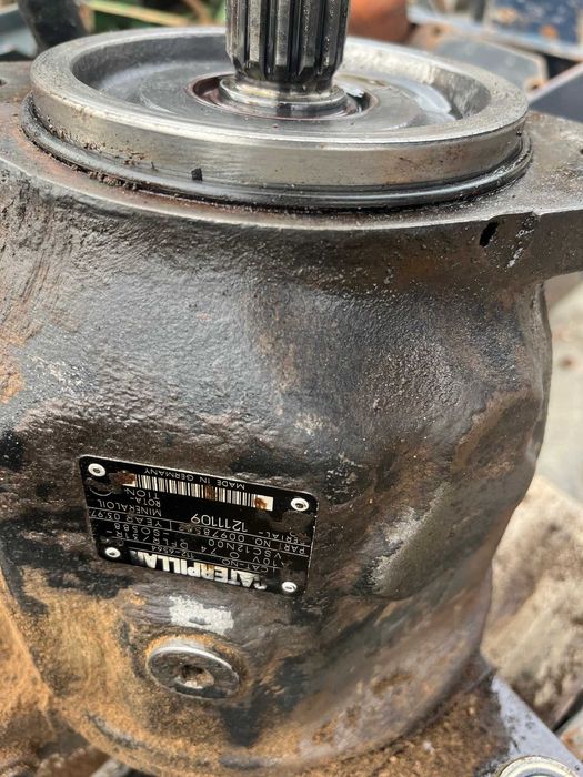 A10V074 DFLR/31R Pompa hydrauliczna Caterpillar VSC12N00