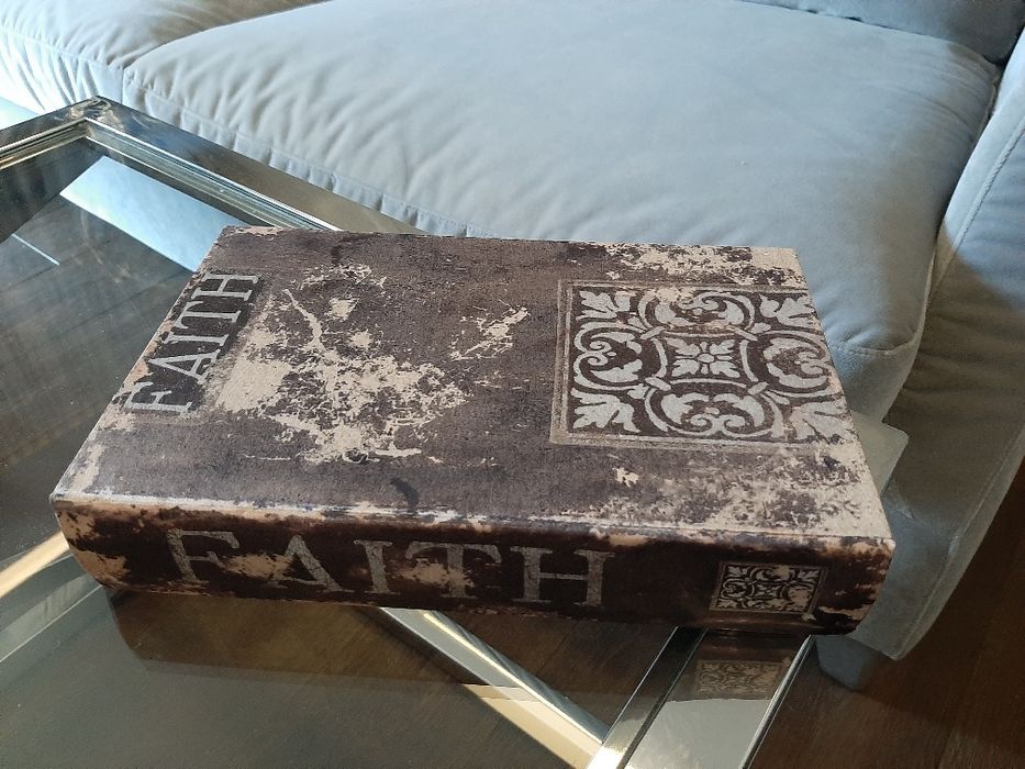 Almi Decor pudelko książka Nowa Westwing Eichholtz Miloo Home Zara