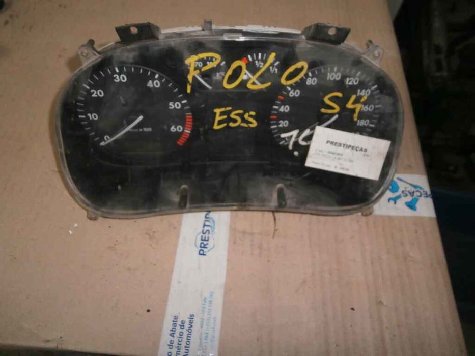 Quadrante / painel de instrumentos VOLKSWAGEN Polo (6N)