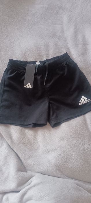 Фірмові шорти на хлопчика Adidas 140 8-9 років.
