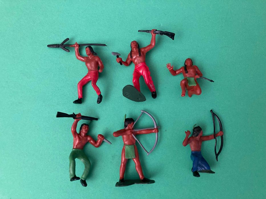 Lote de 10 Figuras Índios e cavalos da marca Heimo Germany Anos 60/70