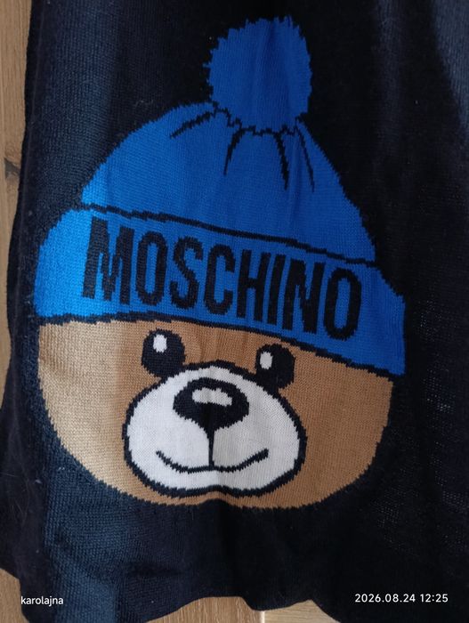 Moschino szalik damski. Nowy
