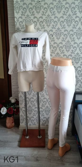 Biały dres Tommy Hilfiger