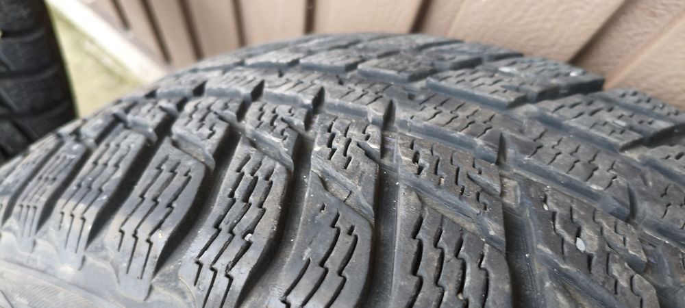 Sprzedam opony zimowe NOKIAN  stan bardzo dobry