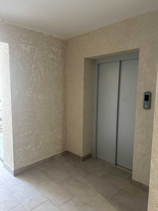 (5) Продаж 2к квартири на проспекті Юності  4422