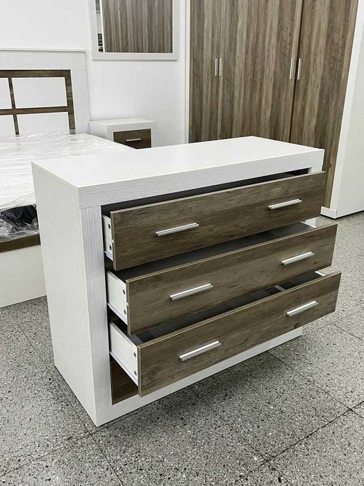 Cómoda para quarto /Nova na caixa/ Portes grátis