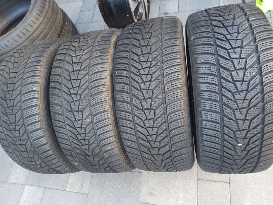 Зимняя резина 245/45 R18 Hankook Winter Icept Evo 3