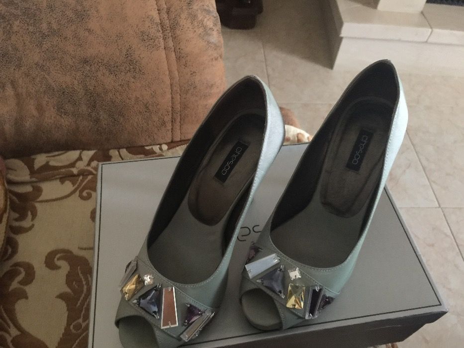 Sandálias de cerimónia