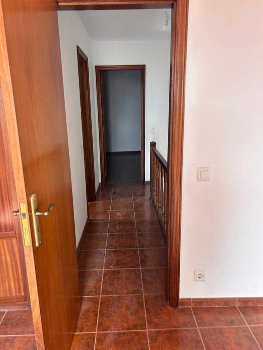 Moradia T2 - Cortiçada (Vale de Prazeres, Fundão)