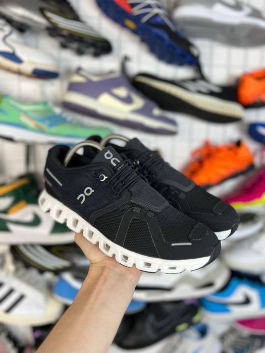 Кроссовки On Cloud 5 Оригинал р(42.5)