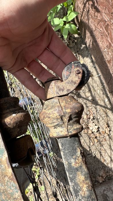 Żeliwne łóżko szpitalne polowe wojskowe antyk unikat loft industrial