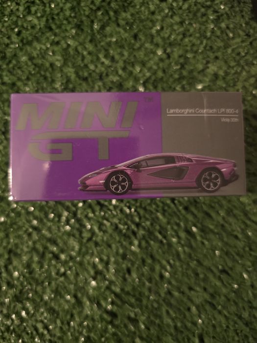 Lamborghini Countach LPI 800-4 Mini Gt 1/64
