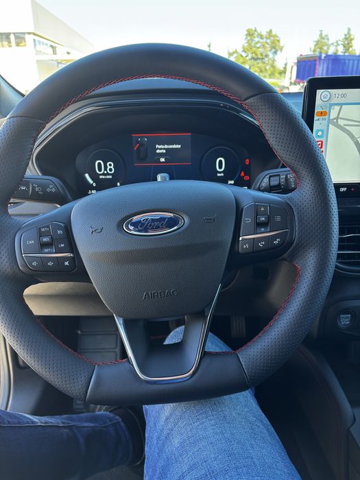 Ford Focus station ST line X  , plano de manutencāo 4 anos!