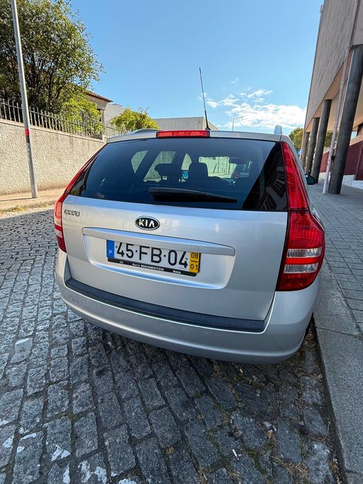 Carro kia ceed 2008
