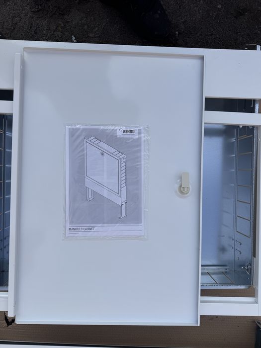 Szkrzynki podtynkowe pod rozdzielacze podłogówki