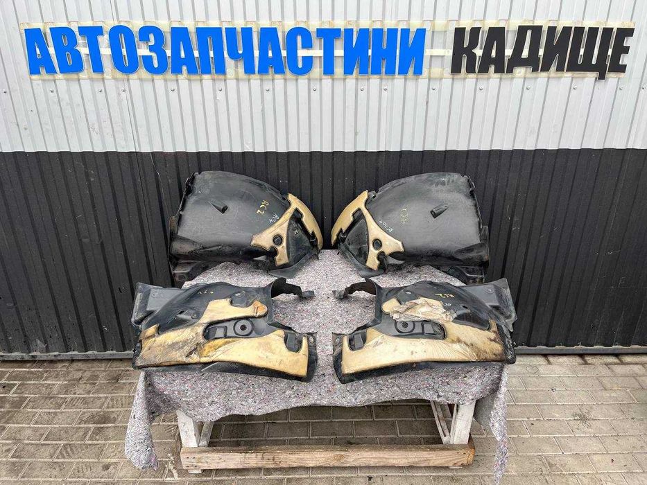 Підкрильник передній Renault Clio 4