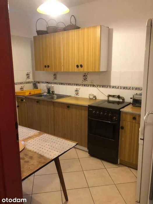 wynajmę mieszkanie pod pracowników, 4 niezależne zamykane pokoje, oddzielna kuchnia, łazienka i WC, z balkonem
