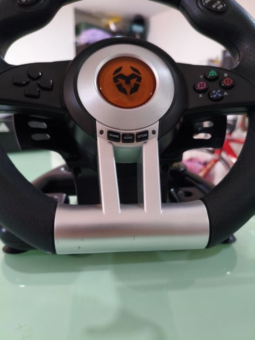 Volante Kron em perfeito estado!